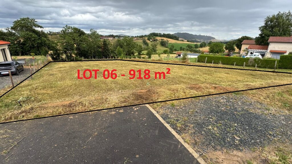 LOT 06